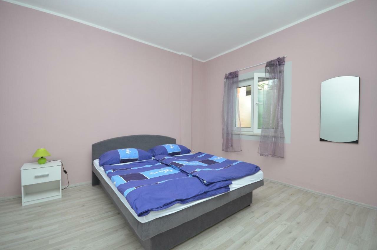 דירות Blue House שיבניק מראה חיצוני תמונה