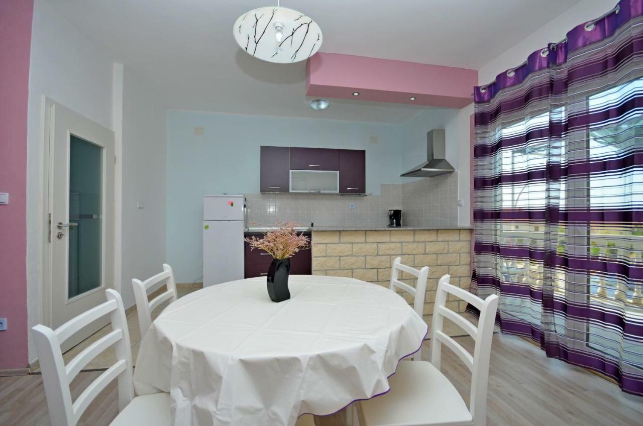 דירות Blue House שיבניק מראה חיצוני תמונה